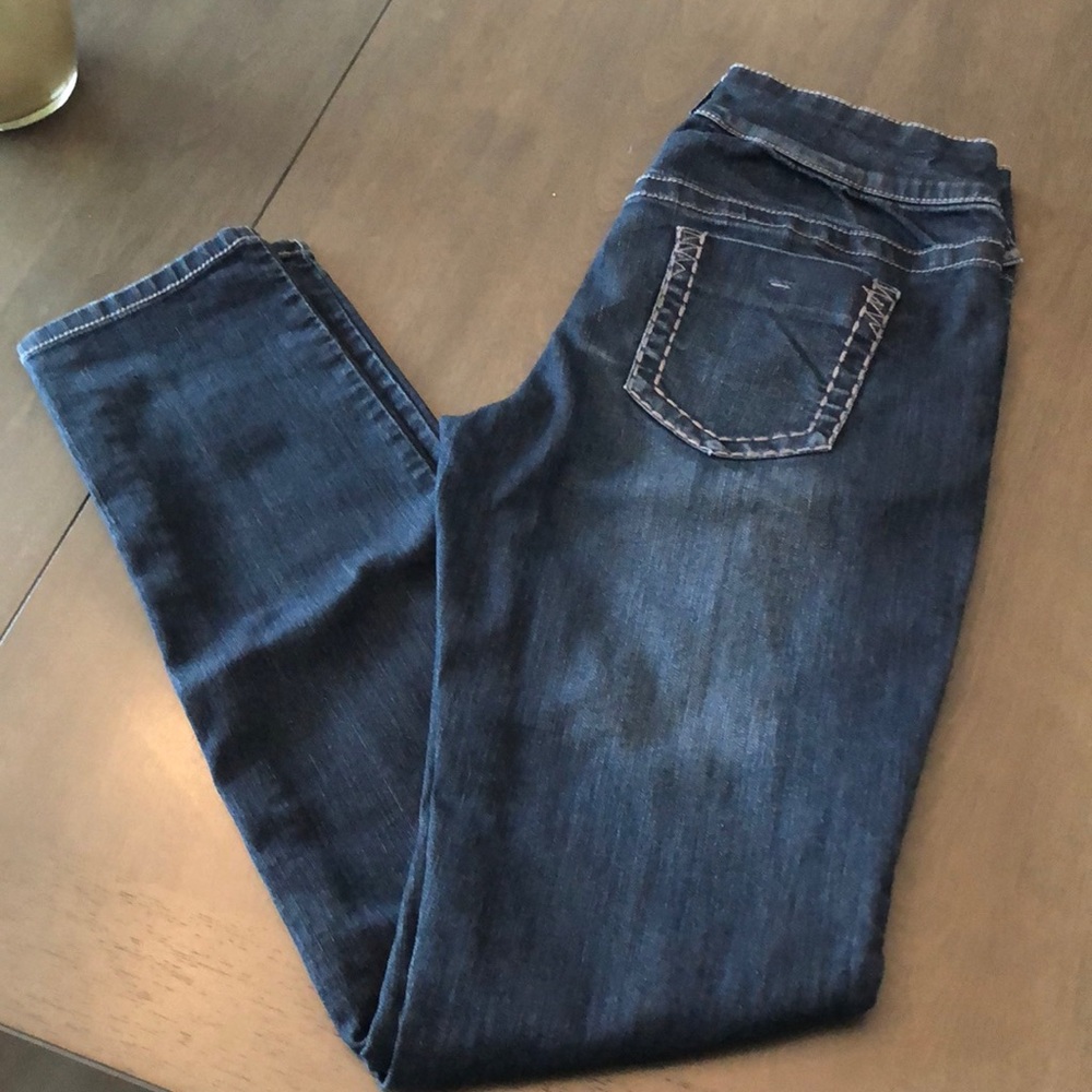Maurices Skinny Jean. Worn once.